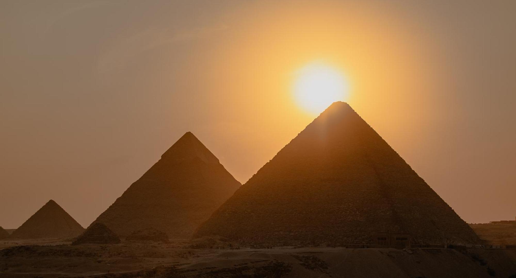 Pyramids Tower Inn Nazlet el-Sîsi Extérieur photo
